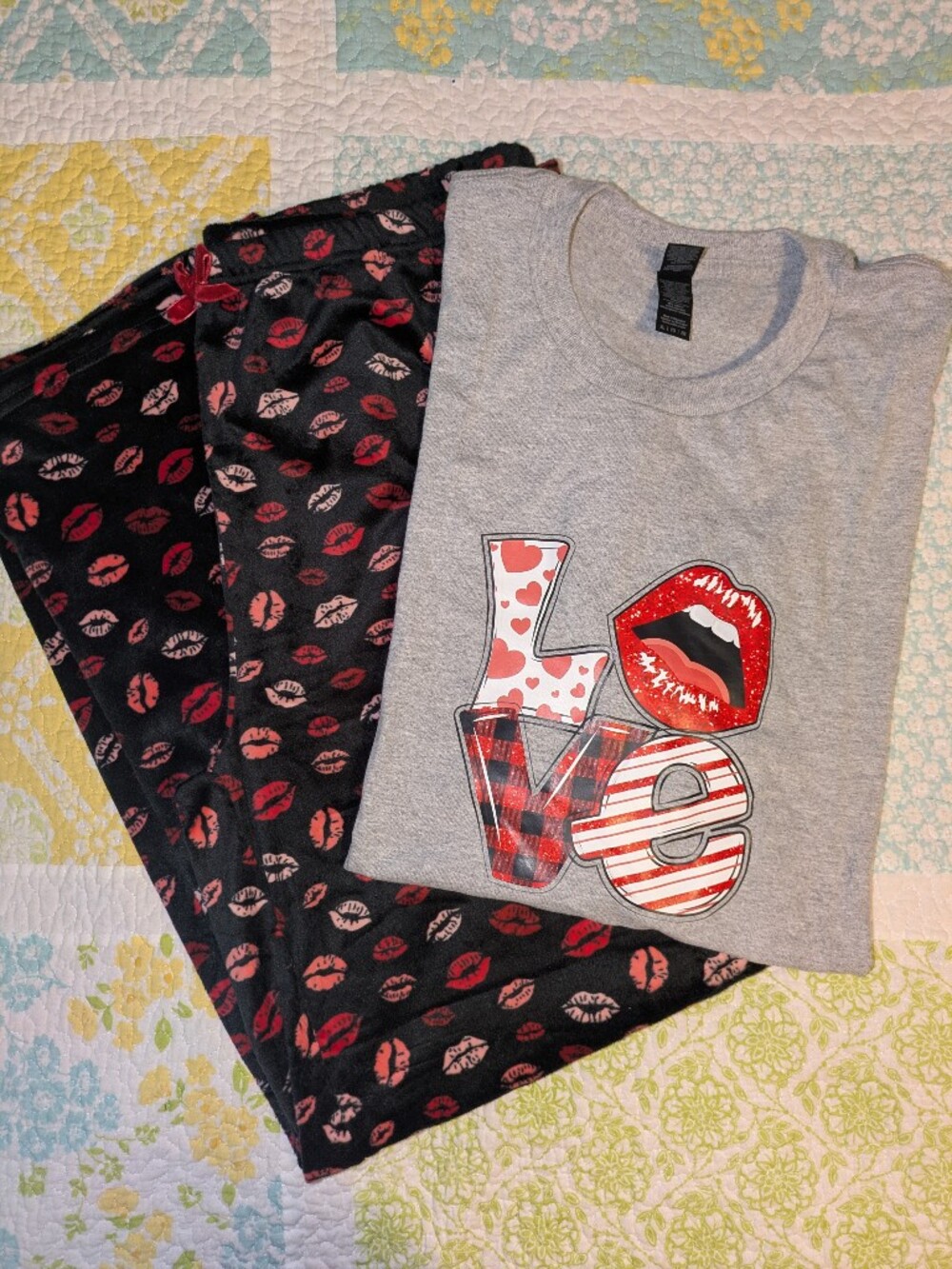 Gray LOVE Graphic Tee with Red Lip Print